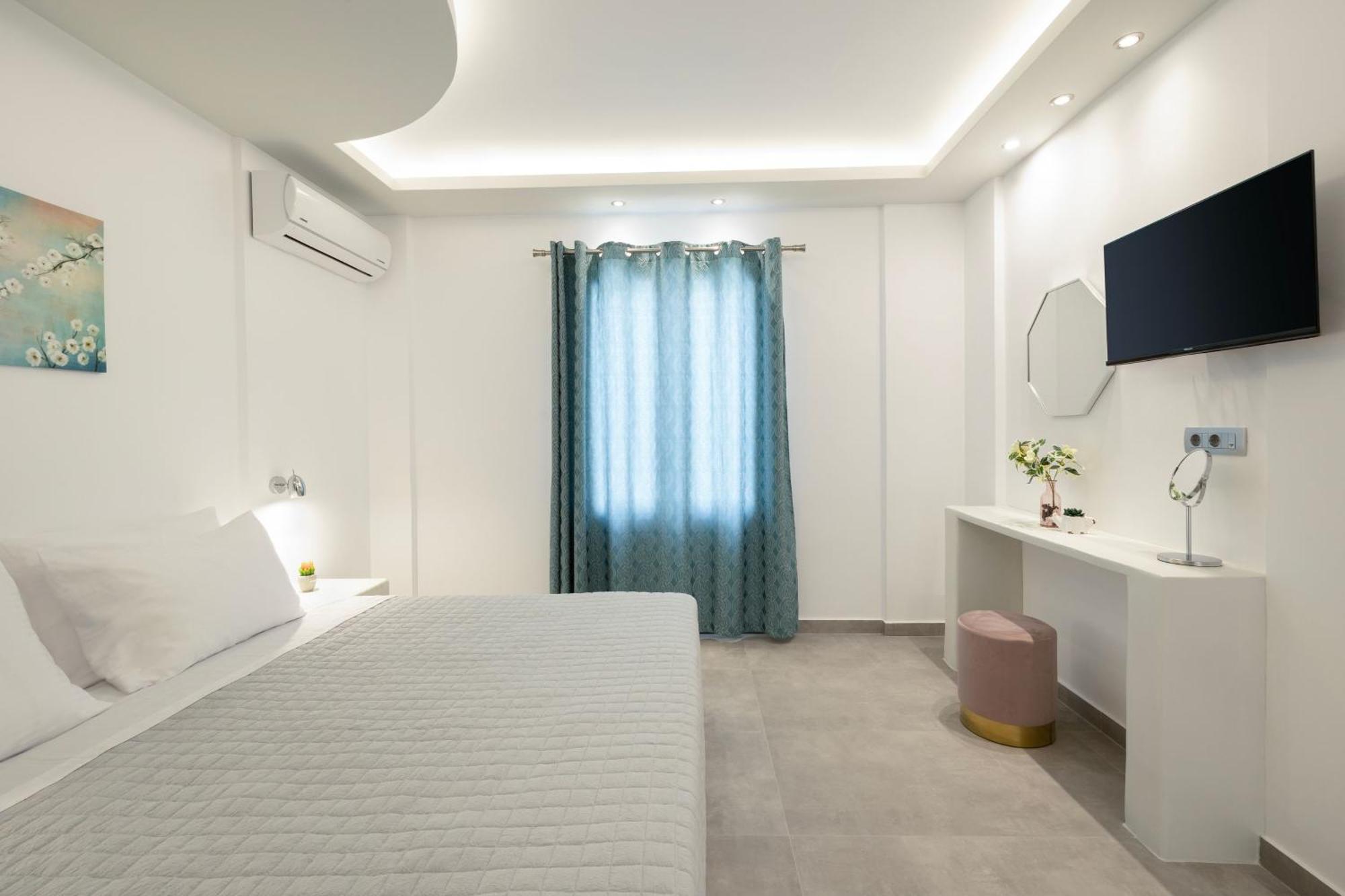 Windmillside Luxury Villas Emporio  Bagian luar foto