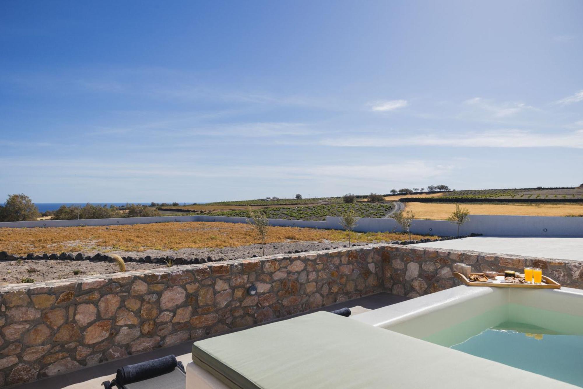 Windmillside Luxury Villas Emporio  Bagian luar foto